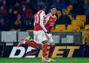 توهین ستاره آرسنال به سرمربی برایتون: هیس!