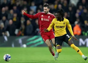 فوتبال را خراب نکنید: خشم هواداران از یک قانون مزخرف