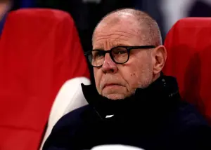 رسمی: سرمربی آژاکس اخراج شد