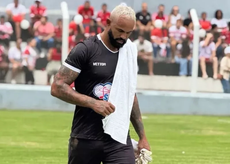 بازگشت دروازه‌بان قاتل از زمین بازی به زندان!