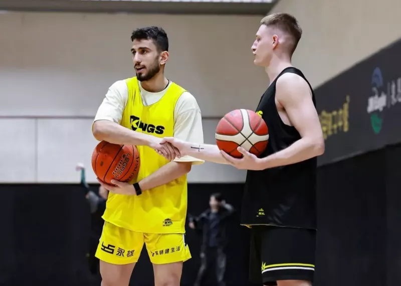 ستاره تیم ملی بسکتبال در شرق آسیا ماندگار شد