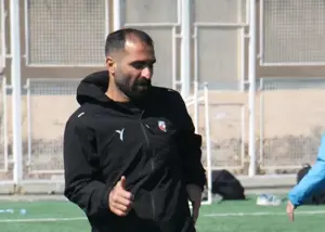 جدیدترین سرمربی فوتبال ایران منتظر شروع لیگ