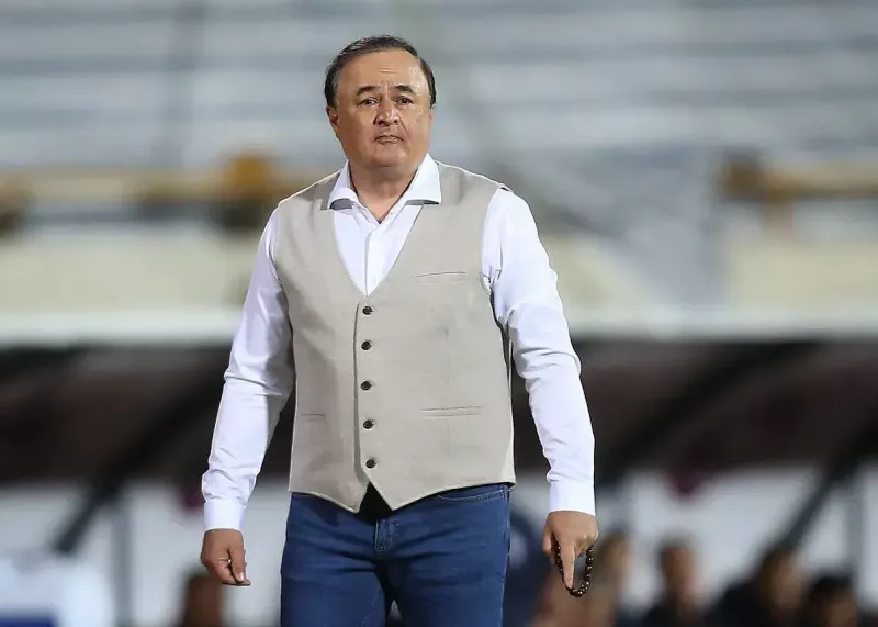 فوری: مرگ ناگهانی مربی سابق تیم ملی