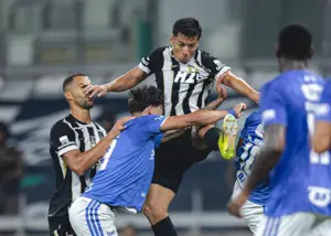 گزارش کامل پرآشوب‌ترین مسابقه فوتبال جهان