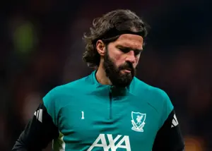 خبر بد برای لیورپول: آلیسون مصدوم شد