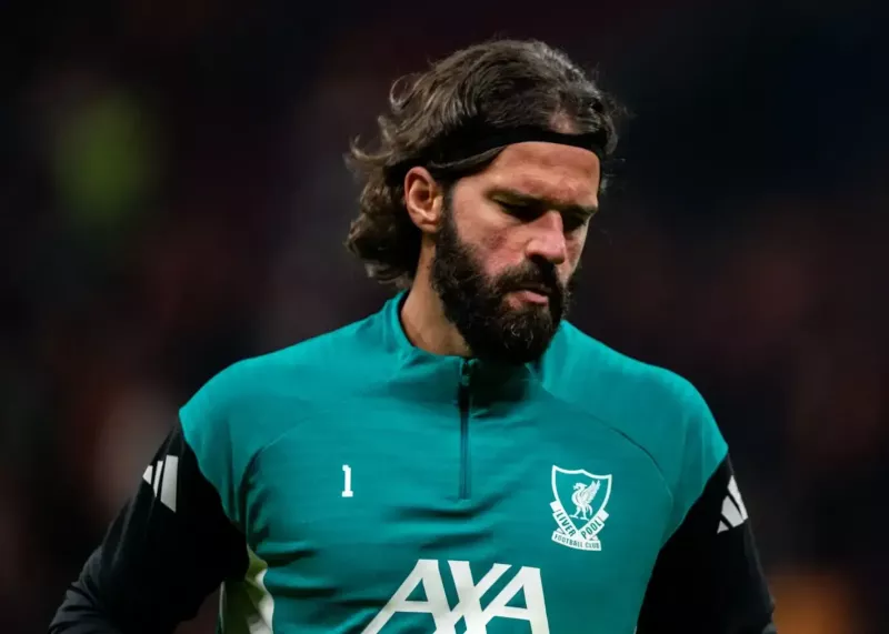 خبر بد برای لیورپول: آلیسون مصدوم شد