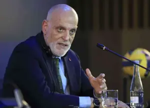 رییس لالیگا ادعای ژاوی درباره مسی را رد کرد!