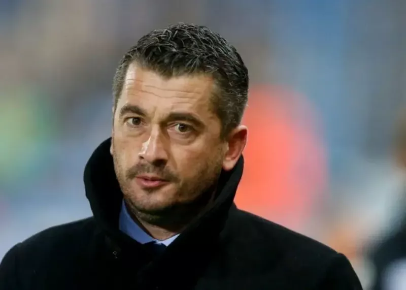 مربی ذوب آهن، از بازی پرسپولیس تا مرز ترکیه