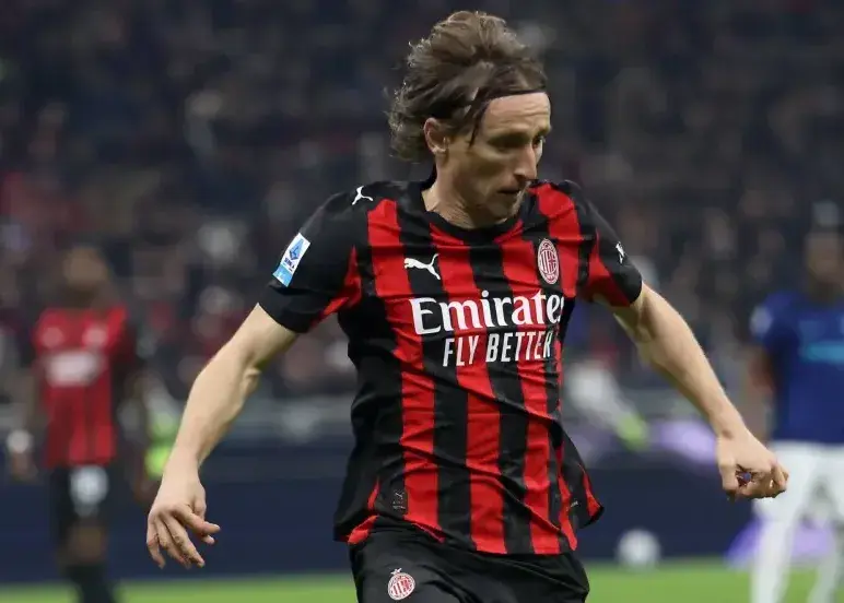 واکنش مودریچ به بازگشت به رئال: شایعه است!