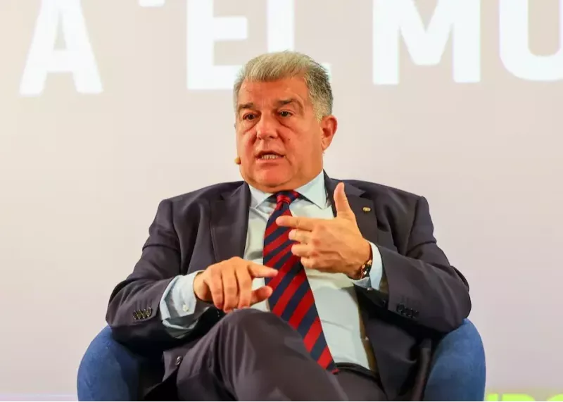 لاپورتا: خولین بازیکنی نیست که برایش بانک بزنم!