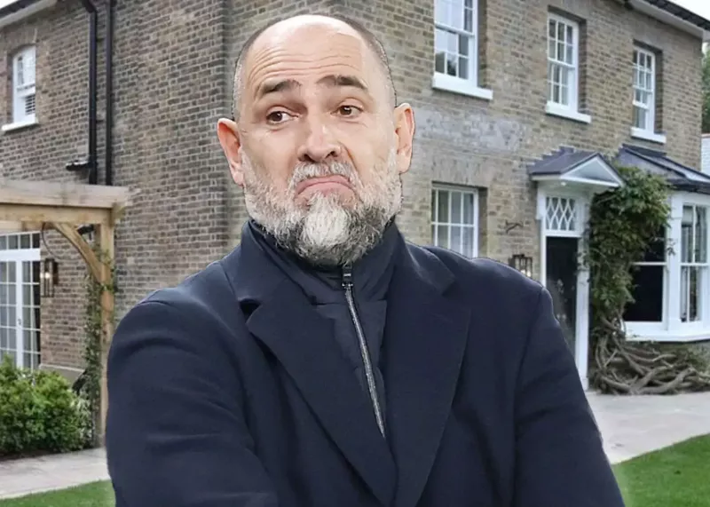 تودور مثل اسماعیل کارتال زندگی می‌کند!