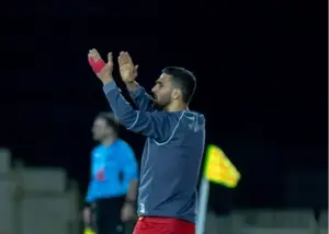 کسی ندید کاپیتان با انگشت شکسته پاس گل داد!