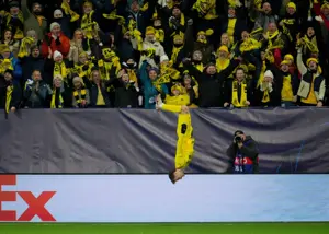 بودو، پایت را از گلیمت درازتر کن!