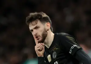 ظهور دوباره کوارادونا در پاریس (عکس)