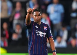 لیگ اروپا: درخشش اندریک امید لیون را زنده کرد