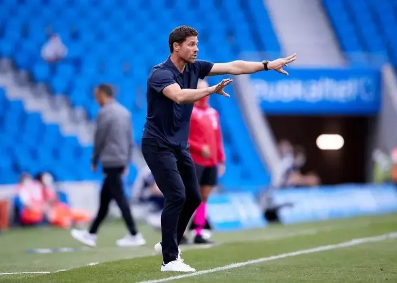 تکذیب شد: ژابی با لیورپول قول و قرار نگذاشته!