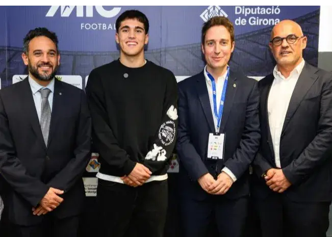 کری مدافع بارسا: قطعا صعود خواهیم کرد