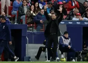 سیمئونه: سورلوث را با تعویض، نجات دادم