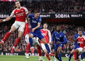 دفع توپ باورنکردنی: ستاره آرسنال عقرب شد!