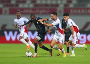 نیمی از تیمهای لیگ امارات در معرض سقوط!