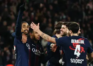 صدرنشینی پاریس بدون عرق ریختن