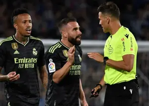 به بازیکن رئال کارت ندادم، یک ماه زندانی شدم!