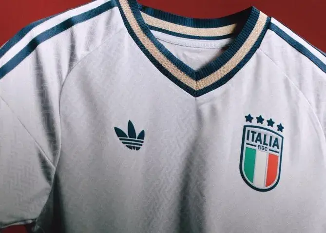 کیت نفرین شده ایتالیا به بازار آمد! (عکس)  