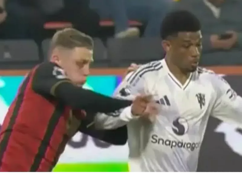 شکایت رسمی یونایتد پس از اشتباه دیگر VAR!