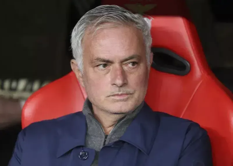 مورینیو از اتوبوس به نیمکت بنفیکا برگشت