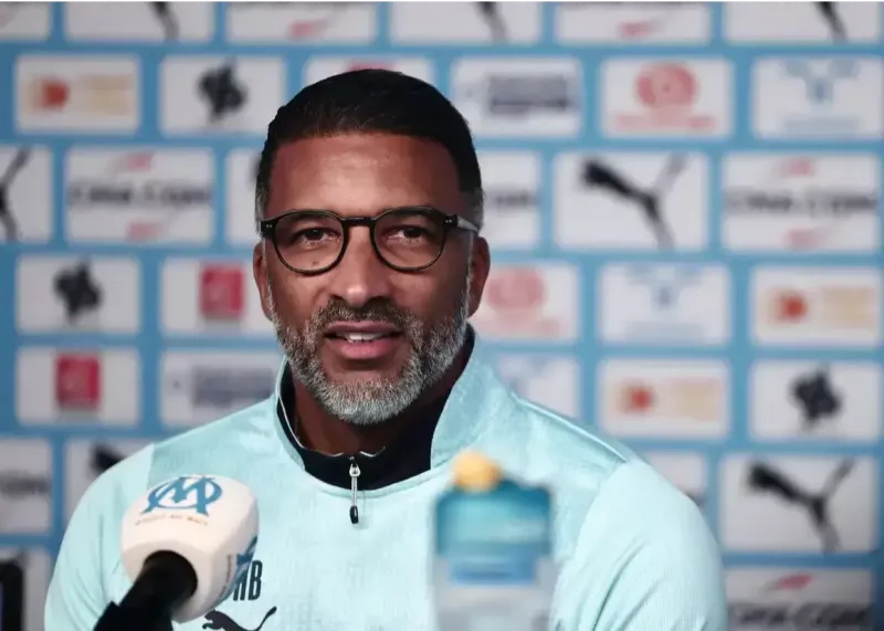 خشم سرمربی مارسی: این موقعیت شرم‌آور است