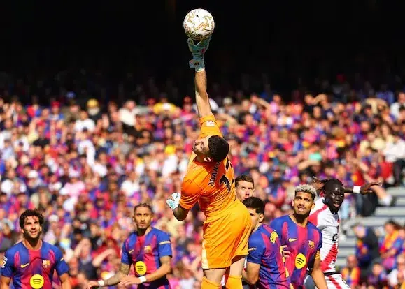 بارسلونا 1- رایو 0 | هفت امتیاز فاصله با مادرید!