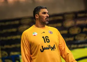 ستاره هندبال ایران: پای وطنمان ایستاده ایم