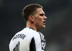 جراحی بازیکنی که استخوان صورتش شکست