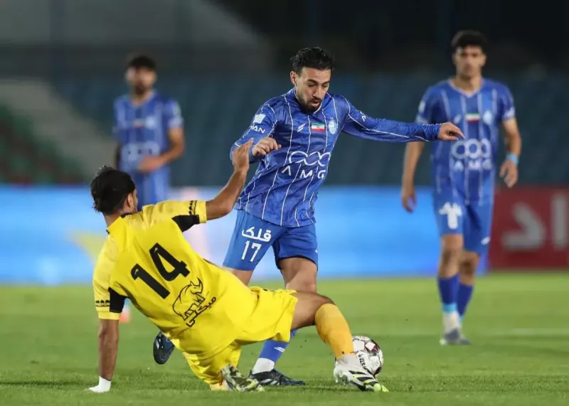 قرارداد ستاره خارجی استقلال بند فسخ ندارد