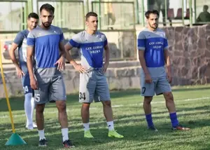 ترنسفر دفاع سابق پرسپولیس به تاجیکستان (عکس)