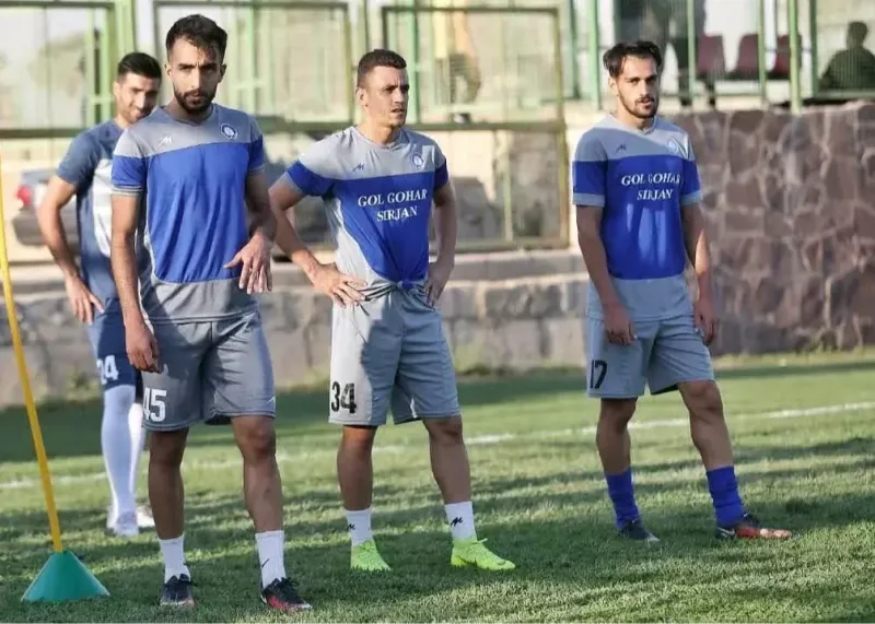 ترنسفر دفاع سابق پرسپولیس به تاجیکستان (عکس)