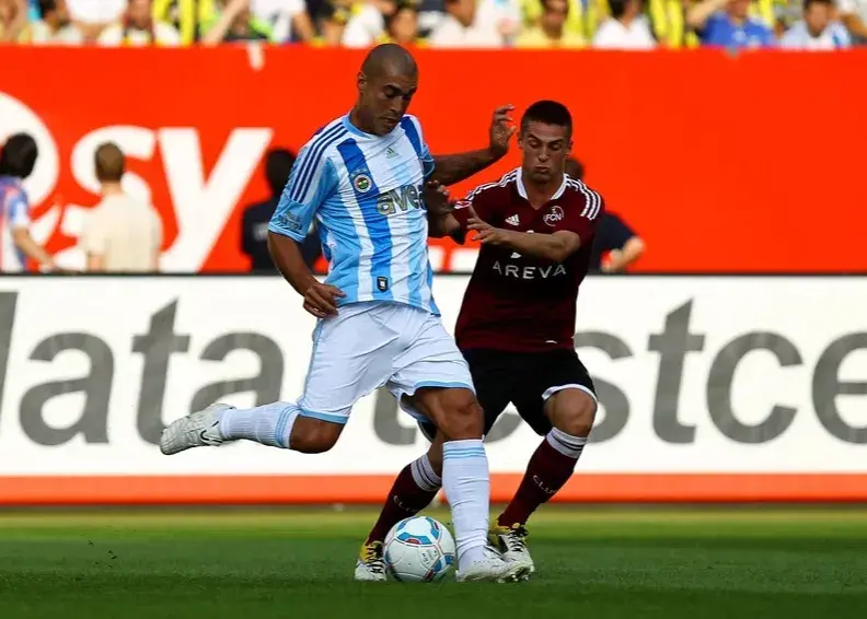 بازگشت ملیپوش سابق برزیل به میادین در ۴۷ سالگی