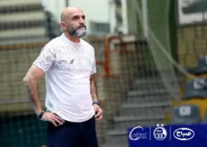 استقلال: سرمربی سابق ما در جنگ مجروح شد