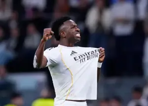 وینیسیوس اصلا در حد رونالدو و مسی نیست