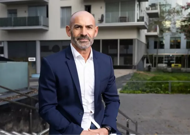 خمس: جایی که بیشترین احترام را دیدم، ایران بود