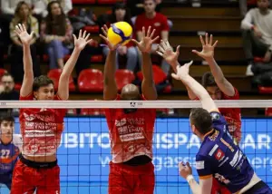 سرمربی سابق ایران بازنده ۲ ساعت ماراتن والیبال