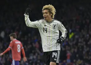 رونمایی از نسل جدید ژاپن با برد بزرگ در گلاسکو!