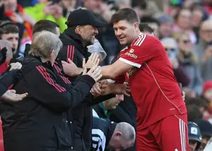 کلوپ تایید کرد: به آنفیلد برمی‌گردم!