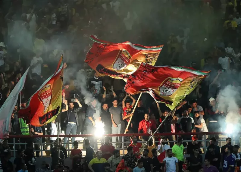 فولاد قلب ماست، می‌شکند اما می‌تپد