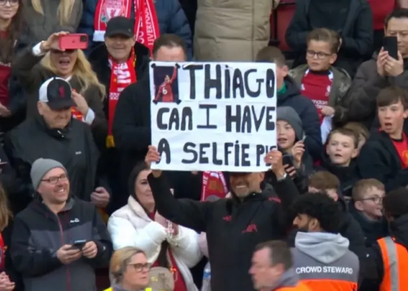 کلوپ در آنفیلد به دنبال سلفی با تیاگو! (عکس)