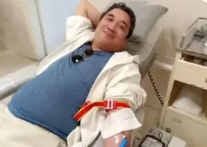 خداداد و اهدای خون برای مجروحان جنگ