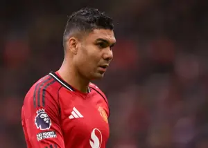 قطعی: کاسمیرو مسی را به رونالدو ترجیح داد