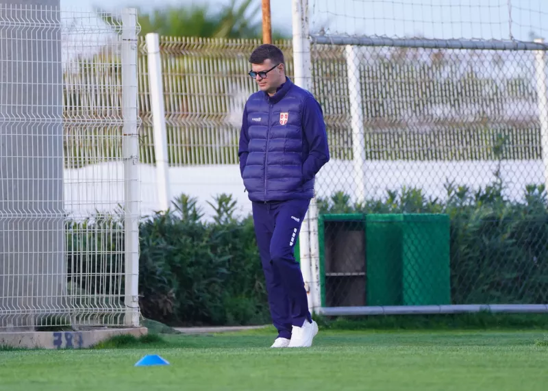 شاگردان ستاره سابق یوونتوس تماشاگر تمرین ایران