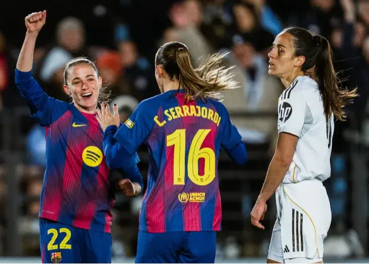 چرا بارسلونا یک سال نوری با رئال فاصله دارد؟!