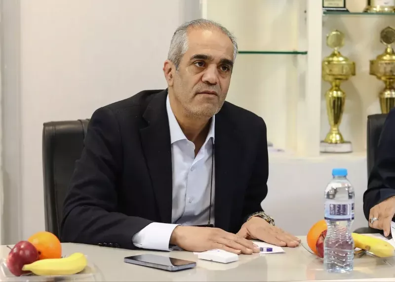 ابوالقاسمپور: چرا فقط مدیران سرخابیها دعوت شدند؟